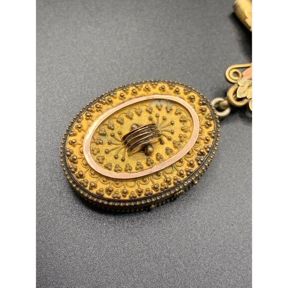 Antique Victorian Locket Necklace Ornate Design with Leaves and Front Clasp - Picture 5 of 10